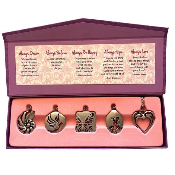 Always Be True Necklace Set Wearable inspirations charms and chain all in a box. - Picture 3 of 5